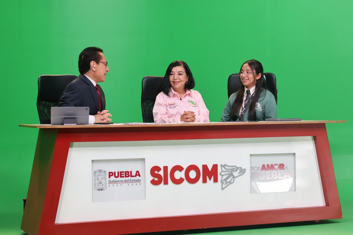 CECyTEPUE's tweet photo. 📺 Siguiente estación: SICOM, durante el espacio de 🎙️ Álvaro Ramírez, compartimos el talento, la innovación y el compromiso de nuestras y nuestros estudiantes con la presentación de los proyectos ganadores “IA Trash” y “Re Food”. 🌱🤖🍎
#PorAmorAPuebla #CECYTEPuebla https://t.co/18axn1R6om