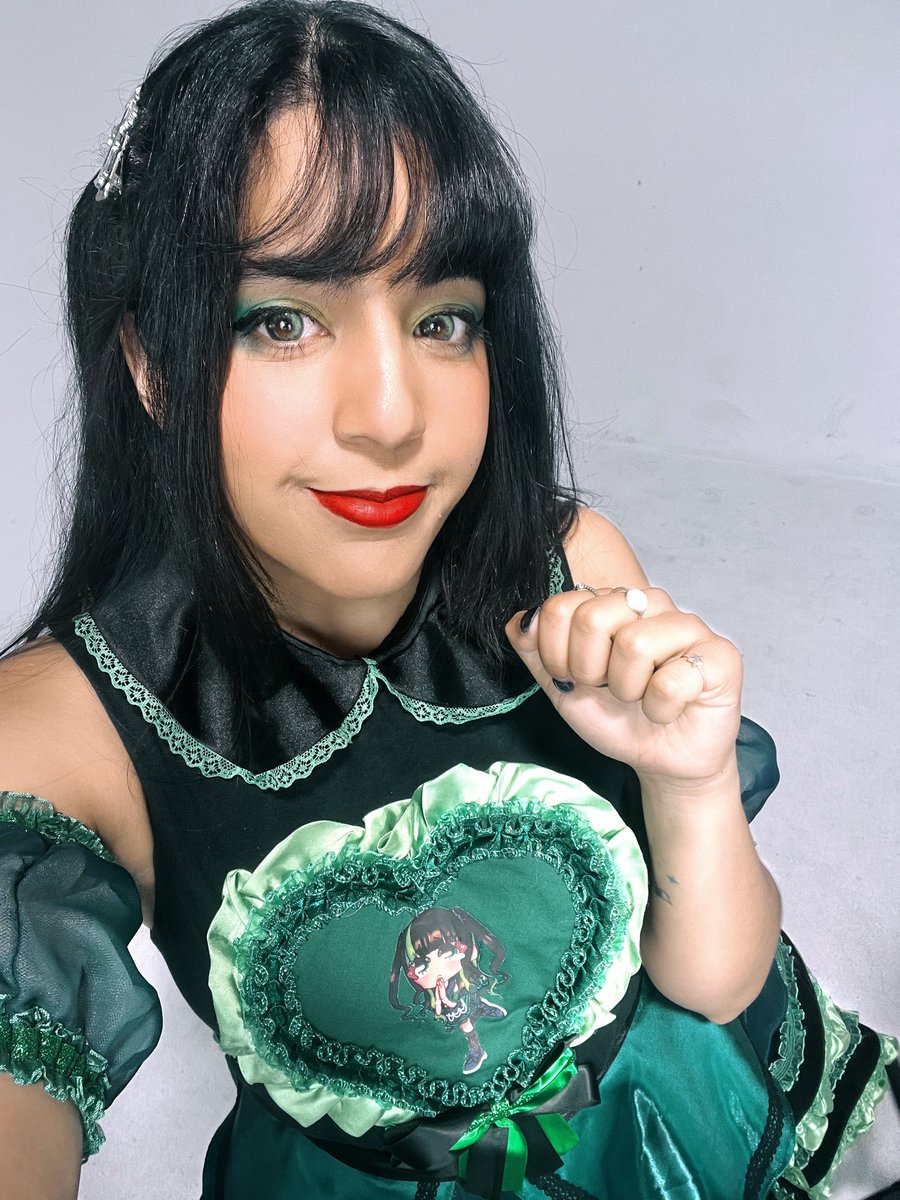 violet⋆♱ tweet media