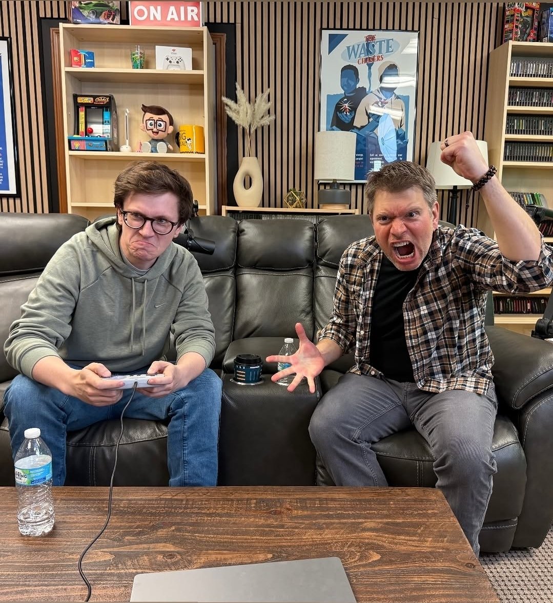 PuggosP's tweet photo. SCOTT THE WOZ AND PUPPET STEVE ARE COLLABING??? https://t.co/lue6BY3nw0