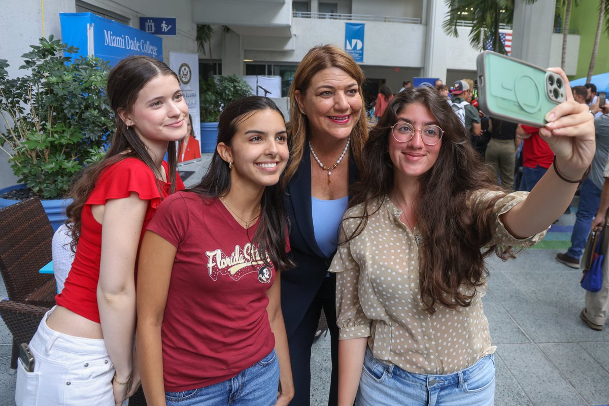 mdcpresident's tweet photo. Job fairs play a vital role in connecting talent with opportunity, strengthening our workforce, and creating pathways to economic mobility for students, graduates, and community members alike.

Held at @MDCollege Padrón Campus, the event brought together employers, job seekers, students, and community partners from across South Florida to create meaningful connections and open doors to new career opportunities.

Thank you to Congresswoman @MaElviraSalazar for hosting another successful Job Fair and for her continued commitment to expanding economic opportunity across our community. Proud to see our MDC students serving as interns for the Congresswoman.