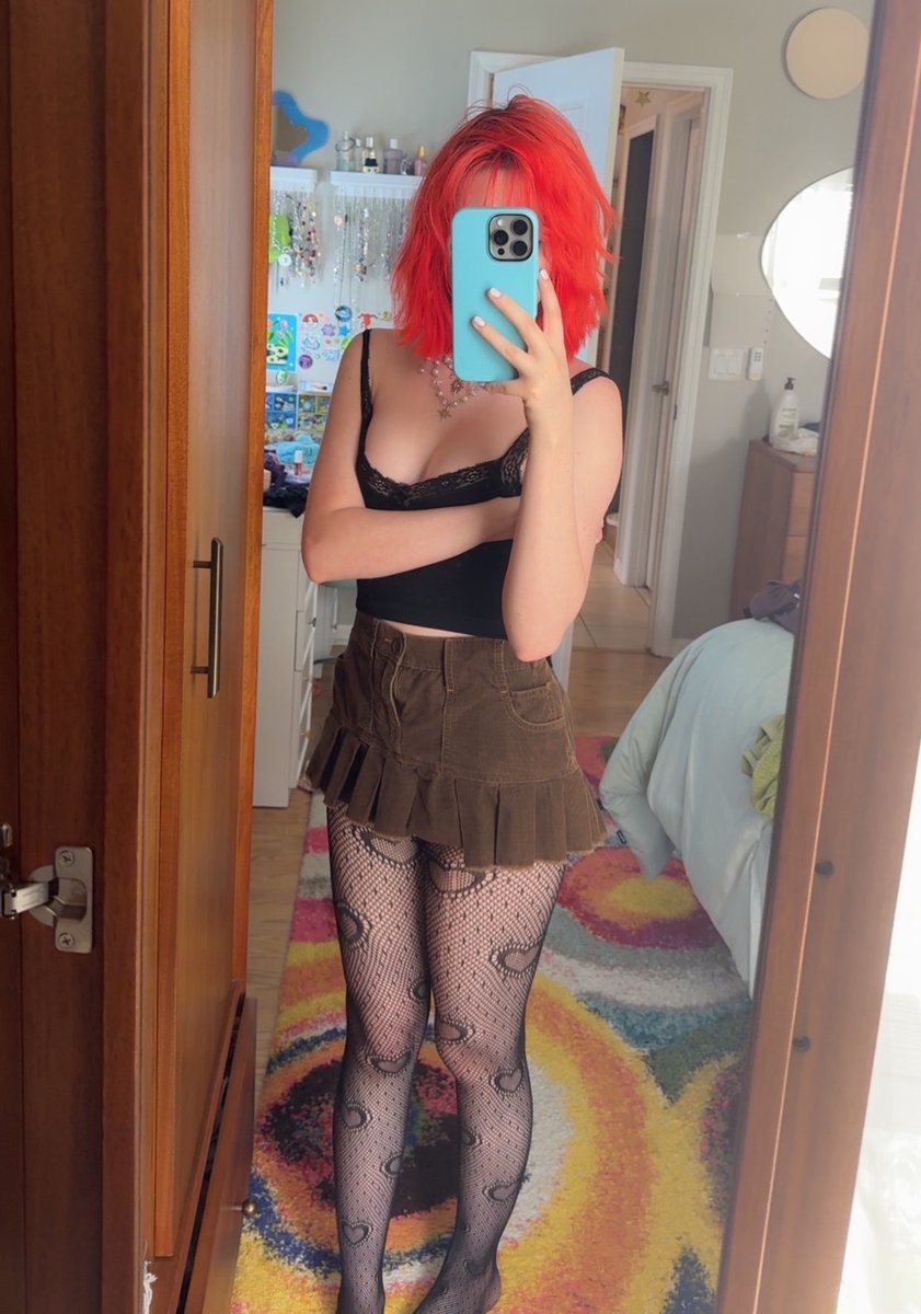 Prettiestkkittykat tweet media