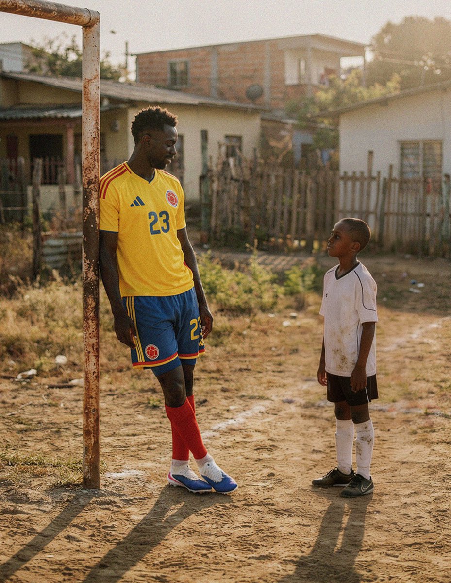 daosanchez26's tweet photo. Otra Copa del Mundo, y nunca deja de sentirse como la primera vez. Por Colombia, por los que sueñan con nosotros, ¡lo vamos a dejar todo! 🇨🇴❤️ https://t.co/8lLj9IGEtT