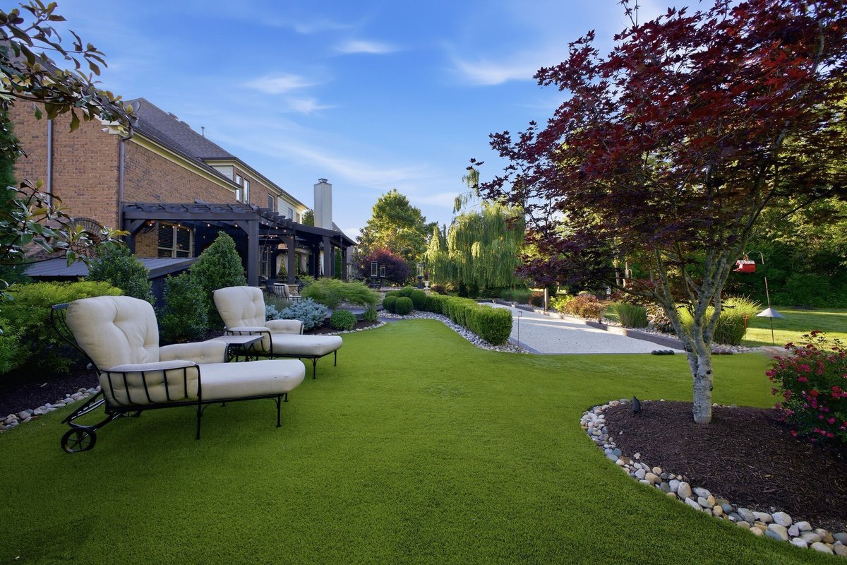 ZeitlinSIR's tweet photo. Welcome to 1816 Tiverton Place — a private retreat designed for elevated living and unforgettable entertaining. Set on a secluded lot backing to 5 acres of HOA common area, this exceptional 6-bedroom, 5.5-bath residence features a resort-style backyard complete with a custom outdoor kitchen, gas lanterns, fire pit, pizza oven, tranquil water features, and a regulation Bocce court. Inside, bespoke finishes and custom millwork define every space, from the open-concept living areas to the luxurious primary suite and fully equipped media room. A rare offering that blends privacy, craftsmanship, and lifestyle in every detail. 

https://t.co/uJqhgIWsbZ

1816 Tiverton Place, Brentwood, Tennessee 37027 is presented by Bob Hoff

#zeitlinsir #zsir #tennessee #sothebysrealty #realestate #luxury #curbappeal #luxuryrealestate #design #home #homedesign #architecture #luxurylifestyle #luxe #luxuryhomes #luxurylife