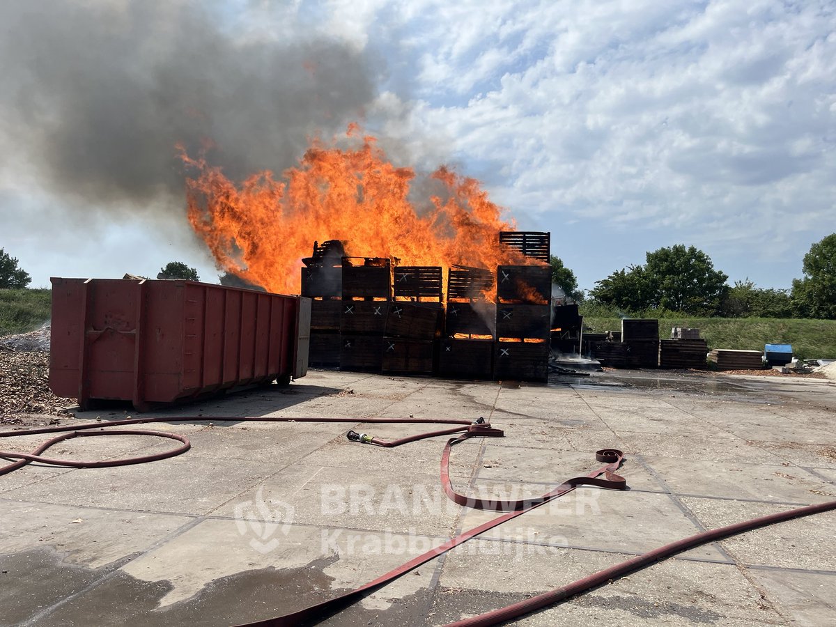Buitenbrand op Oostdijk
