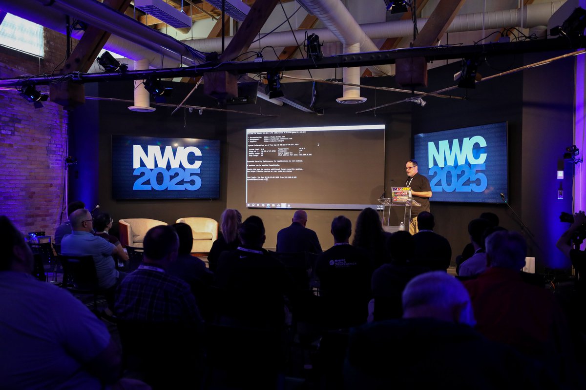 Nagios tweet media