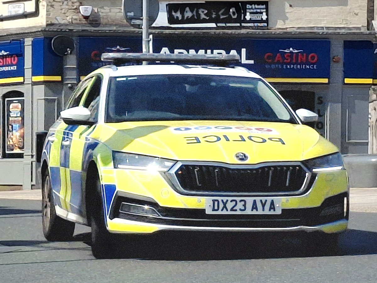 999Services's tweet photo. Seen in Hanley, Stoke-on-Trent, this afternoon was Staffordshire Police Skoda Octavia SE L TDI S-A, DX23 AYA. https://t.co/W2iLfZNDi9
