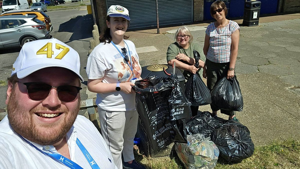 MatthewJBridger's tweet photo. Great day in Bockhanger for day 2 of our Community Action Week. 💚

Today we’ve been out painting the balls outside Bockhanger Parade Shops, litter picking, and reporting broken street signs and fly-tipping to help improve the area for everyone.

It was also fantastic to see Uprising bring their Panna Football setup to Bockhanger, funded by our council, and wonderful to see local children enjoying a kick about together ⚽

A huge thank you to Peter New, our local Neighbourhood Watch Coordinator, who joined us alongside the police, speaking with residents and supporting the community throughout the morning. We were joined by our Ashford Borough Councillor for Bockhanger Cllr Diccon Spain in the morning. 

Community Action Week continues across Kennington this week and everyone is welcome to get involved! Whether it’s litter picking, reporting potholes, graffiti, fly-tipping, damaged signs or lighting issues, every small action makes a real difference.

⏰ You do not need to stay all day, even 20 minutes helps.

#CommunityActionWeek #Kennington #CommunitySpirit #MakingADifference #NeighbourhoodPride