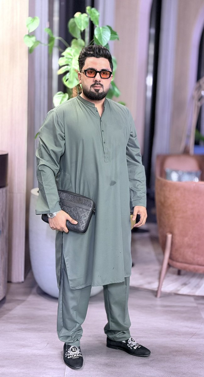 ImranAliAkhtar1's tweet photo. Eid vibes, melodies, and endless gratitude. Eid Mubarak everyone 🌙✨ https://t.co/HH0I4dmsPw