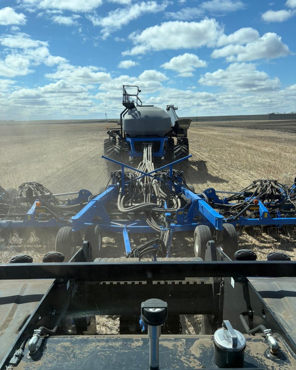 RedfernFarmSvc's tweet photo. There’s no better view than the one from the drill during seeding season. Happy #plant26! https://t.co/TWjQ0V8mCj