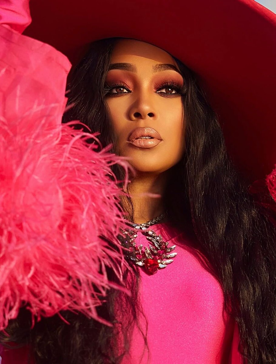 BET's tweet photo. For decades, Monica has given the world honesty, vulnerability, grace, and one of the most unmistakable voices in R&B. Her music has helped people through heartbreak, healing, love, loss, growth, and every emotion in between. But beyond the artistry, Monica has also remained one of the most genuine and supportive presences in the industry quietly showing love to others, uplifting her peers, and moving through every chapter with strength and authenticity.

From generations growing up on her music to audiences watching her take the stage again, the love surrounding Monica continues to speak for itself.

Today we want to give her flowers and remind her that she is deeply appreciated. Not just for the timeless music, but for the woman, friend, mother, and spirit so many people have come to admire over the years.
Keeping her and her family lifted in love, prayer, and support during this difficult time. 🤍