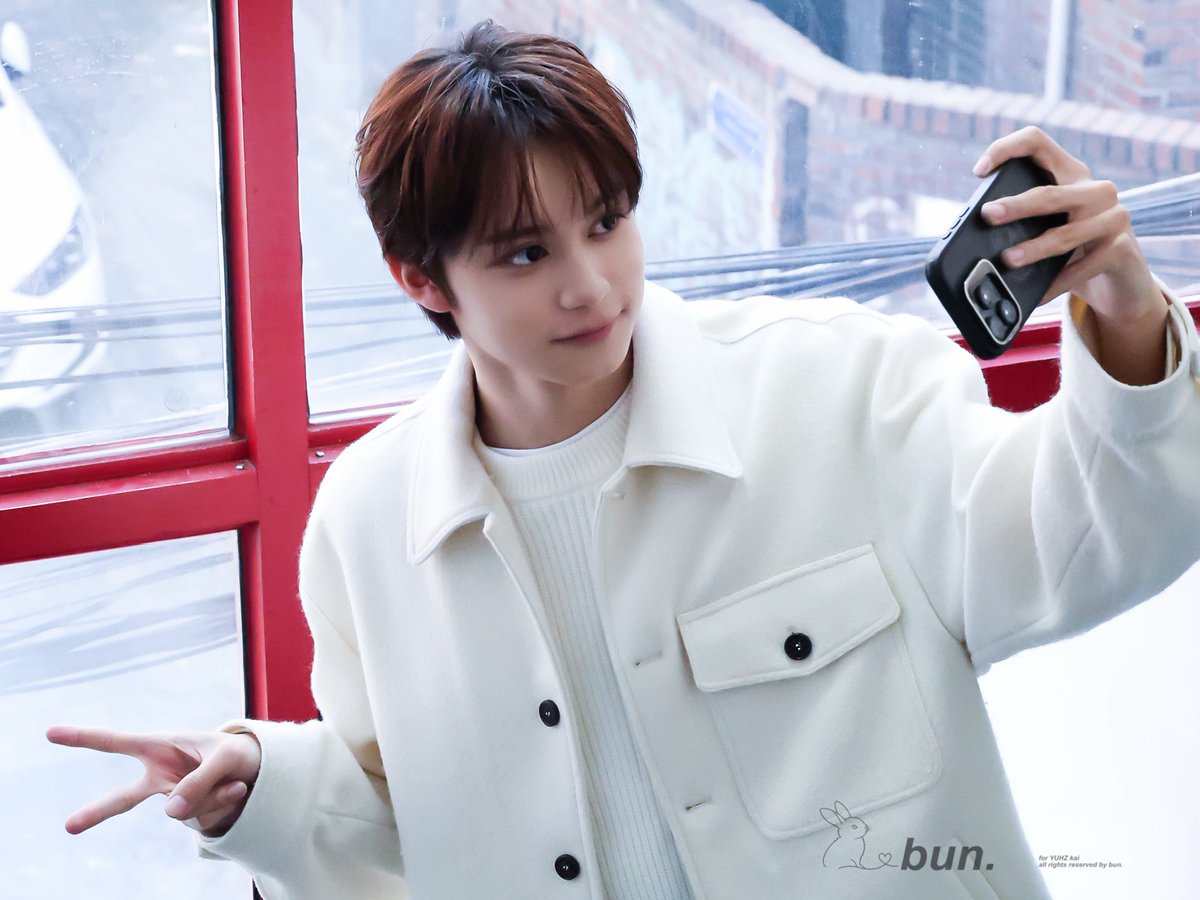 bun_forKI's tweet photo. 260206 🎂꙳︎︎ ⟡

#YUHZ #유어즈 #ユアーズ 
#카이 #KAI  #カイ https://t.co/0IeD8rFrdl