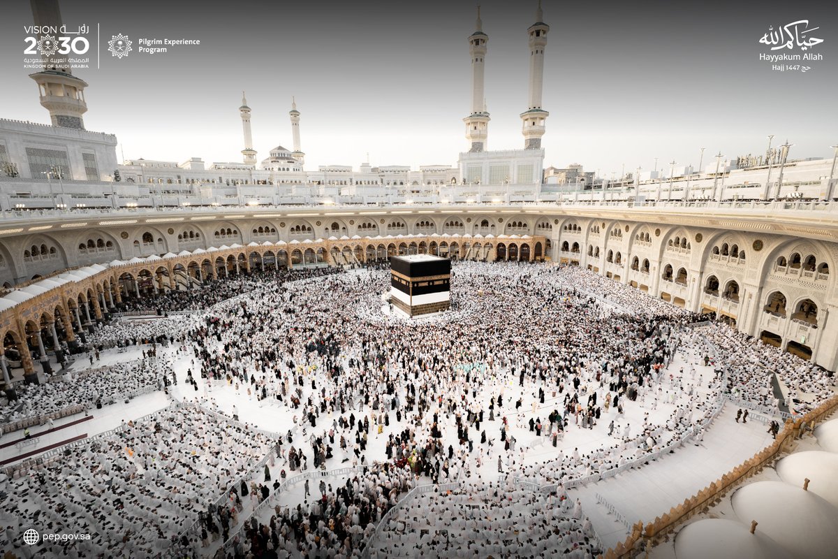 pepsaudi_fr's tweet photo. Entre le Tawaf, le Sa'i et les lieux saints, les pèlerins vivent un voyage spirituel exceptionnel.

#Hayyakum_Allah
#Vision_Soudienne_2030 https://t.co/UQq9V2V3e3