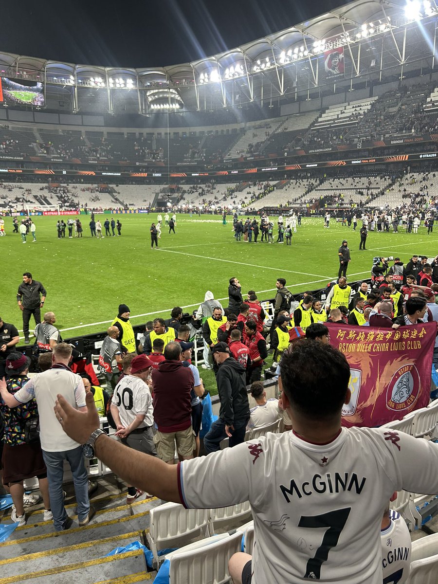 HassanElkhafagi's tweet photo. This time last Wednesday 💜 
A dream come true 😍

#AVFC https://t.co/Sc2s8MfBve