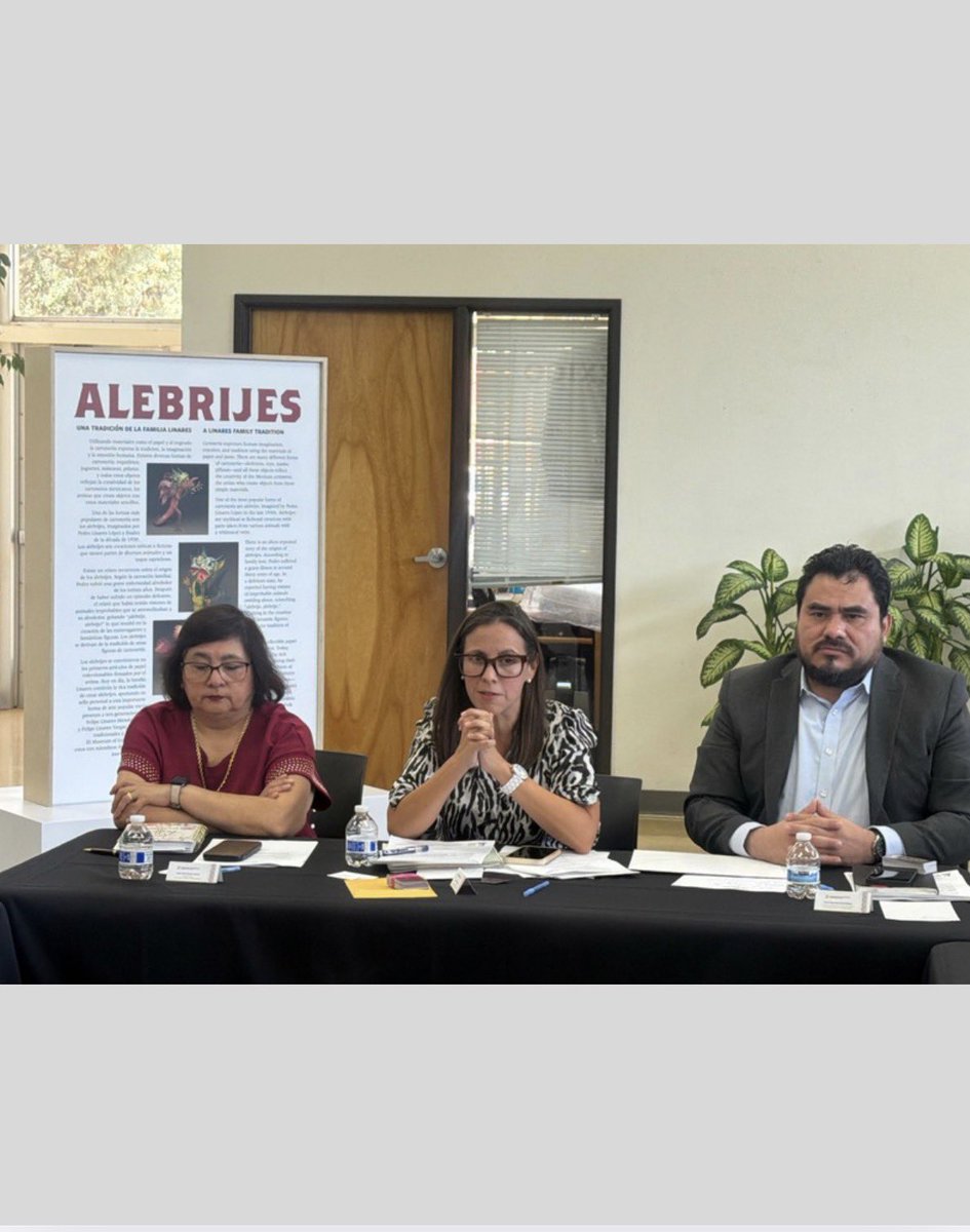 ConsulMexAlb's tweet photo. El @ConsulMexAlb agradece la visita de la oficina del Defensor Público de Nuevo México, y el valioso intercambio de experiencias, retos y buenas prácticas con el equipo de Protección del Consulado de México en Albuquerque. 🇲🇽🤝🇺🇸 

Durante la reunión se analizaron los retos que enfrentan las personas mexicanas detenidas, incluyendo barreras lingüísticas, acceso a justicia, salud mental y posibles consecuencias migratorias de delito diversos. Asimismo, se destacó la importancia de la notificación consular conforme a la Convención de Viena sobre Relaciones Consulares de 1963, y la colaboración institucional para fortalecer la asistencia y protección consular.

También se dialogó sobre visitas de protección a centros de detención, orientación jurídica, referencia de casos vulnerables y la participación conjunta en eventos comunitarios e informativos. 

Nuestra comunidad hoy está más unida e informada que nunca. 

@NMDefenders #ProtecciónConsular #ConsulMexAlb #ConoceTusDerechos
#MexicanosEnUSA 

******

The @ConsulMexAlb extends its appreciation to the New Mexico Office of the Public Defender for their visit and for the valuable exchange of experiences, challenges, and best practices with the Protection Department team at the Consulate of Mexico in Albuquerque. 🇲🇽🤝🇺🇸

During the meeting, both teams discussed the challenges faced by detained Mexican nationals, including language barriers, access to justice, mental health concerns, and the potential immigration consequences associated with various criminal offenses. The importance of consular notification in accordance with the 1963 Vienna Convention on Consular Relations was also highlighted, along with the value of institutional collaboration to strengthen consular assistance and protection efforts.

The conversation also included discussions on protection visits to detention centers, legal orientation, referrals for vulnerable cases, and joint participation in community outreach and informational events.

Today, our community is more united and informed than ever.

@NMDefenders #ProtecciónConsular #ConsulMexAlb #ConoceTusDerechos #MexicanosEnUSA