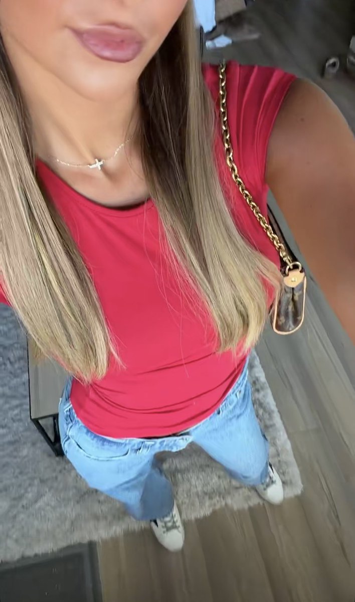 CarotideInterne's tweet photo. Ce soleil me fait déjà du bien mes gooooooooo https://t.co/r0Oj9jtVQb