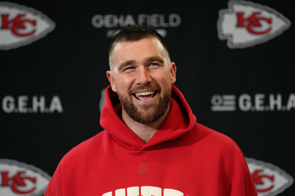 PFHOFAmbassador's tweet photo. TRAVIS KELCE, @Chiefs TE
10TH ANNIVERSARY
In 2016, Kelce, produced a career LONG 80 yard reception, on a pass by Alex Smith, on Christmas Day against the Broncos (Per PFR) #Chiefs #ChiefsKingdom #KansasCity #NFL #NFLX #NFL2026 #nfldraftday #NFLTwitter #NFLFootball #NFLNews