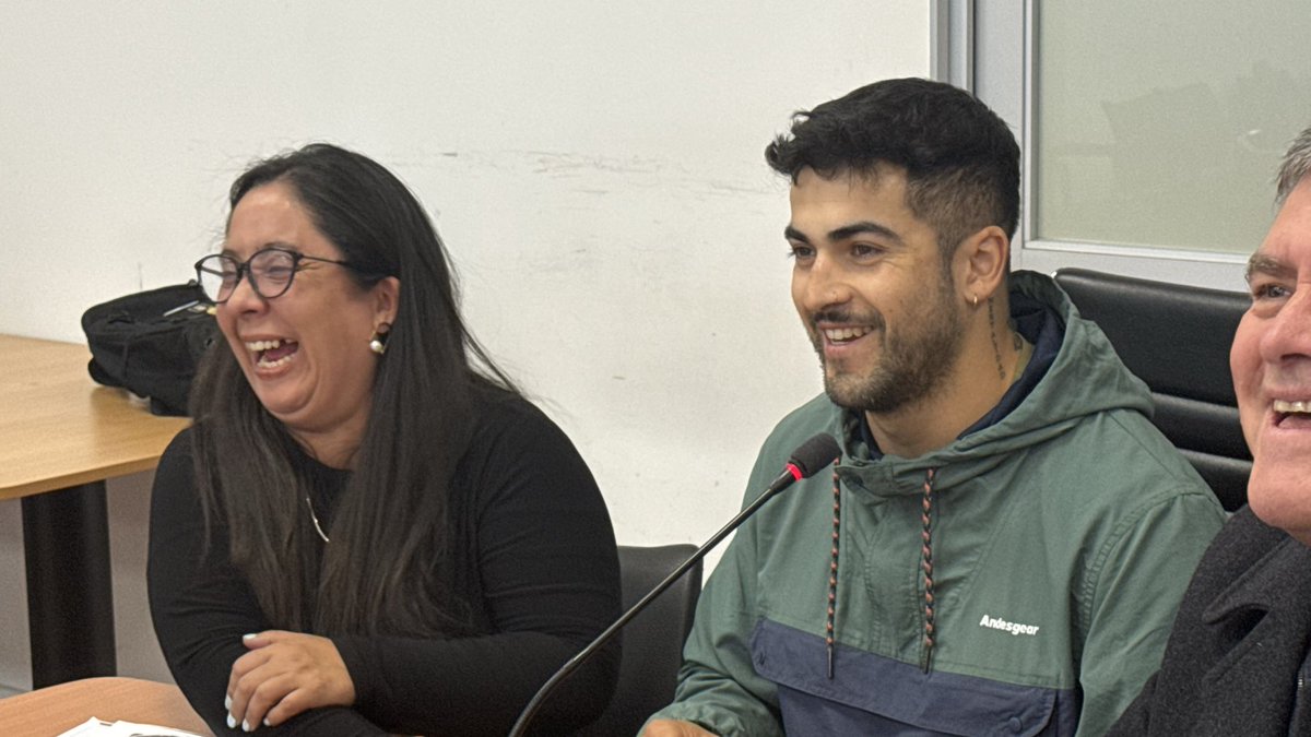 corenuble's tweet photo. grano:
🧵 gran jornada de comisiones:
👥 Comisión de Desarrollo Social (presidida por Mario Urra): Se dio el VB del instructivo del Concurso Vinculación con la Comunidad 8% año 2026, tras la detallada exposición de la división de Desarrollo Social y Humano. 👍 https://t.co/8JoBVOz3oM