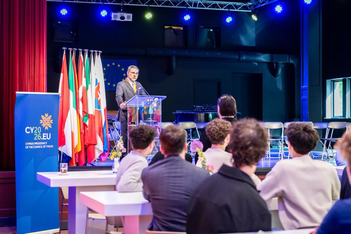CyprusinNL's tweet photo. The Embassy of the Republic of Cyprus, in cooperation with @EUinNL and the European School The Hague, organised the #AmbassadorDay event; an opportunity for students and diplomats to engage in discussions on European values, diplomacy and the future of Europe. #cy2026eu 🇨🇾🇪🇺🇳🇱 https://t.co/XJwZ6zmuFC