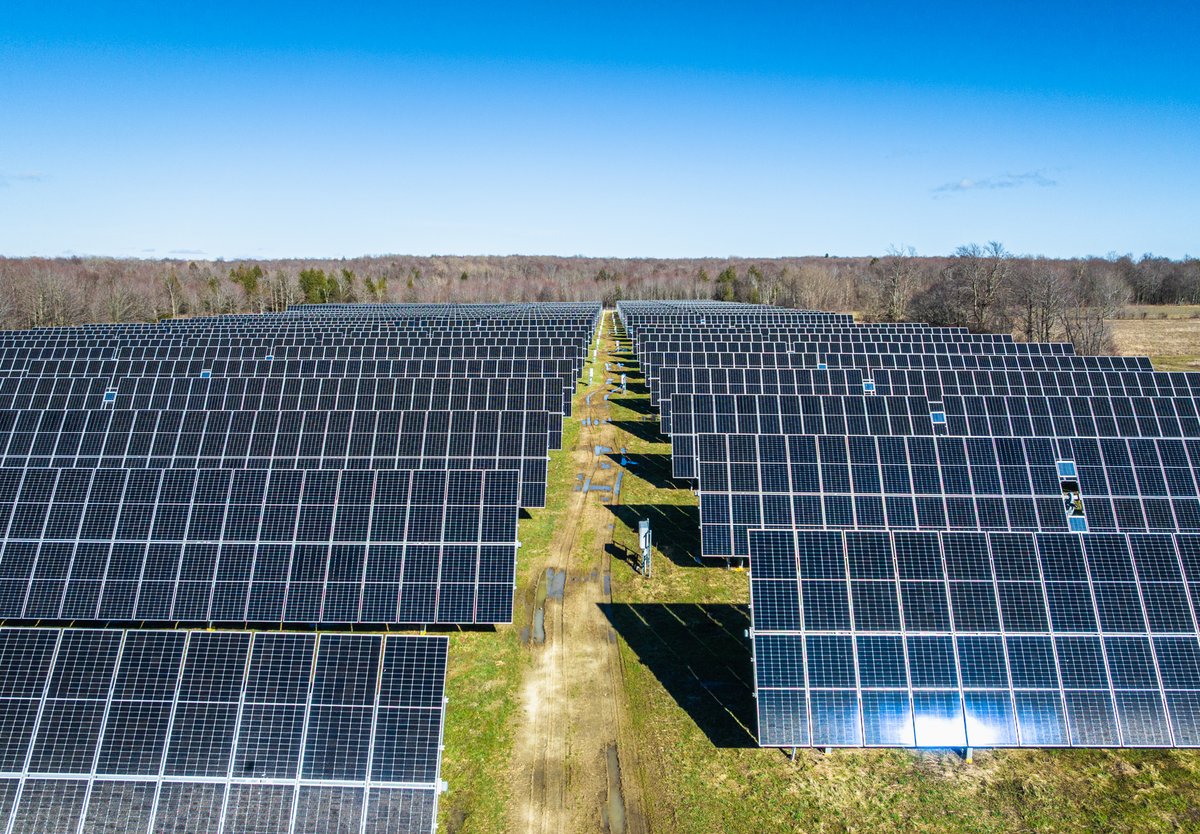 Nexamp's tweet photo. Each panels helps make clean energy accessible for more communities ☀️ 🌿 https://t.co/4L9IdHIpxu