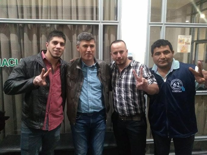 sebagarciadiaz's tweet photo. UNA PREGUNTA: Ministro @QuinterosJP, gobernador @MartinLlaryora, intendente @PasseriniOk 

¿Es verdad que...?

◾️ ¿el detenido tiene antecedentes penales por robo/hurto/amenazas/privación ilegítima de la libertad y es empleado de la Muni y militante de ustedes?

◾️ ¿el domo policial de la esquina donde la menor Agostina Vega bajó del remis no funciona?

◾️ ¿el Alerta Sofía salió recién hoy, 4 días después de la desaparición, por demoras desde la solicitud?

Imperdonable.
La corrupción y negligencia no son gratis cordobeses, lo seguimos pagando carísimo.

Ya lo dijimos: el ministro Quinteros debería haber renunciado hace rato 👇🏼
https://t.co/j777sMldEr