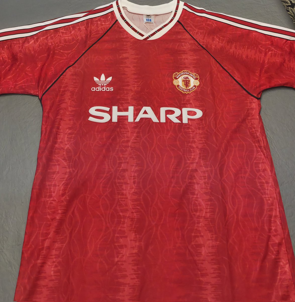 anti_boti's tweet photo. Huang tiene tremendas camisetas. Ahora que las #Botis juegan al fútbol, mandó una de Argentina de entrenamiento y otra retro del Manchester United. La calidad no tiene sentido!!
Acá pueden ver todo su catálogo: https://t.co/fZagNAxJbq
📲 Agrégala en Telegram
👇👇👇👇👇
https://t.co/BfnXQtAmXG
