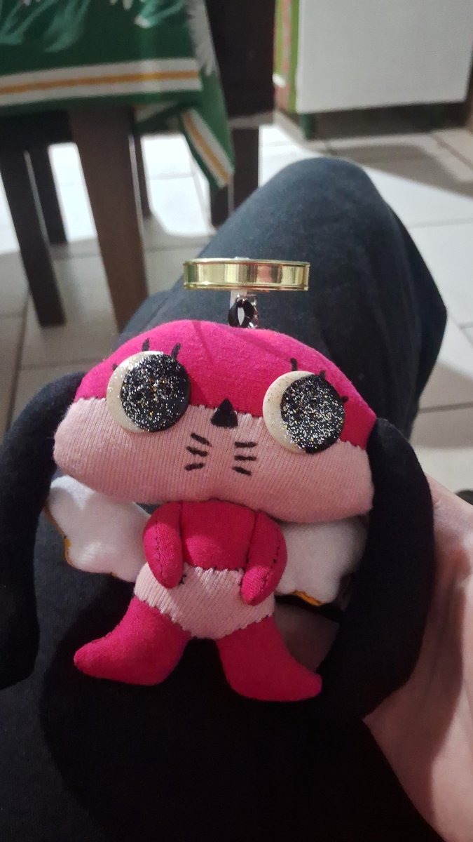 Theo_cannibalis's tweet photo. Não é lisa mas OLHEM O MAROMI QUE MINHA ESPOSA FEZ PRA MIM!!!
#paranoiaagent https://t.co/JLxBIofcgW