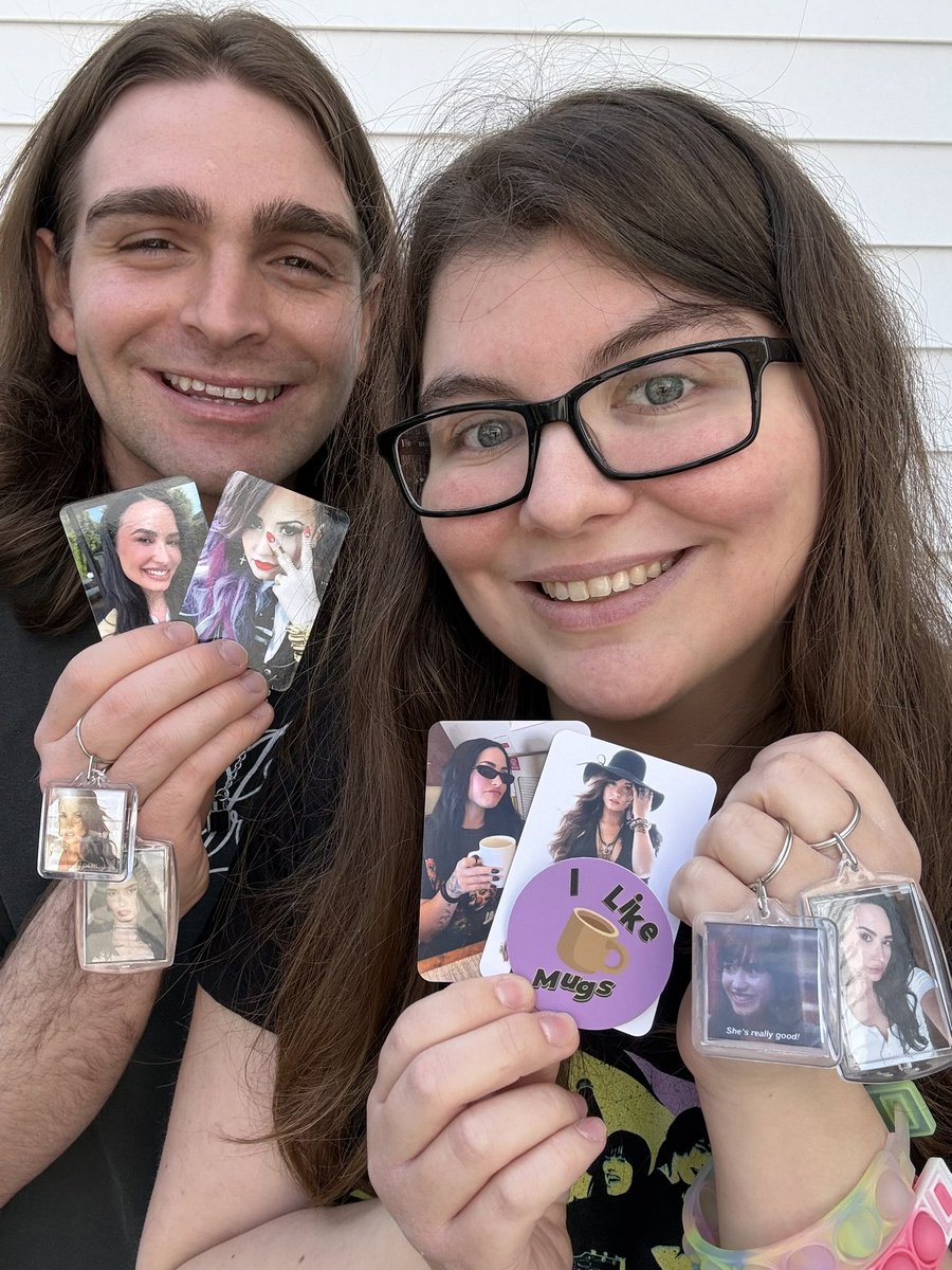 tiffcavanaugh's tweet photo. I can’t believe Demi Lovato’s “It’s Not That Deep Tour” is already over 😭. 

I am so beyond proud of Demi, they’re accomplishments, and they were incredible live! 

Also loved passing out the freebies with @RDiVenuto!

Can’t wait to see them again in August in Uncasville!!! 🥹💖 https://t.co/OAiGAKe9qJ