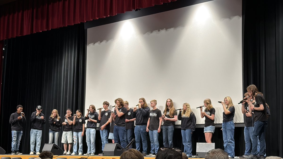 LockportHS205's tweet photo. LTHS D205 staff enjoyed their afternoon with a performance by Off The Record! A perfect way to kick off the presentations for the End of Year Celebration 2026. Our students are so talented! 🎶🎼
#PorterPride
#BestSelfBestWork
#TogetherWeSucceed
#BestTogether https://t.co/t2XmvaoFTY