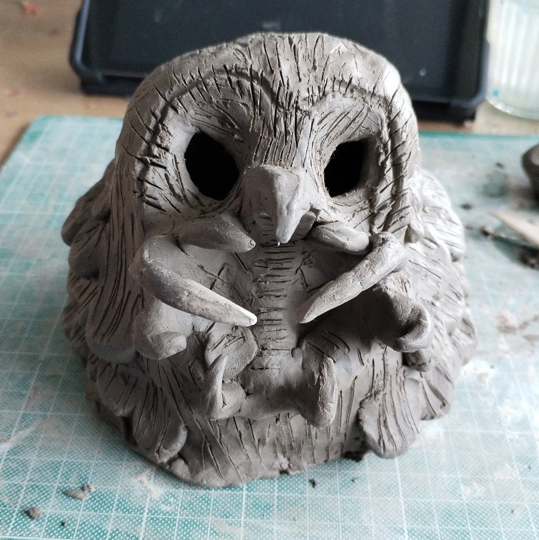 JordanStuffArt's tweet photo. Sci-Fi Horror Owl Sculpt https://t.co/1k3tmnc9jj