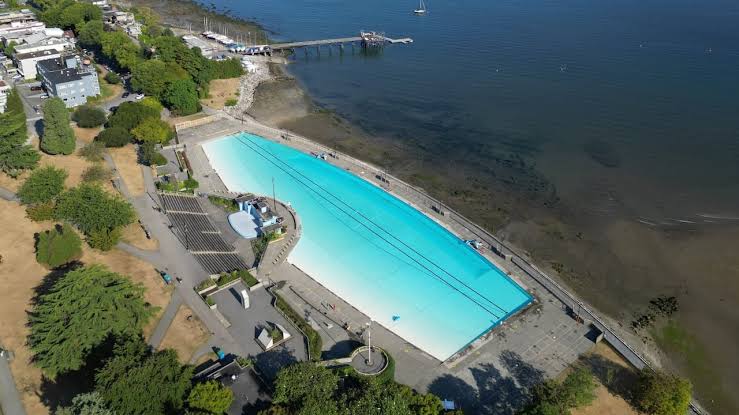 JaspreetVirdi19's tweet photo. Every child should be able 2 learn basic swimming skills regardless of income. In a coastal city, swimming is a core safety skill
My motion also calls 2 restore pre-pandemic access at pools like Kits by removing restrictive booking systems
Support by emailing pbgmo@vancouver.ca https://t.co/Ox4I71ILgv