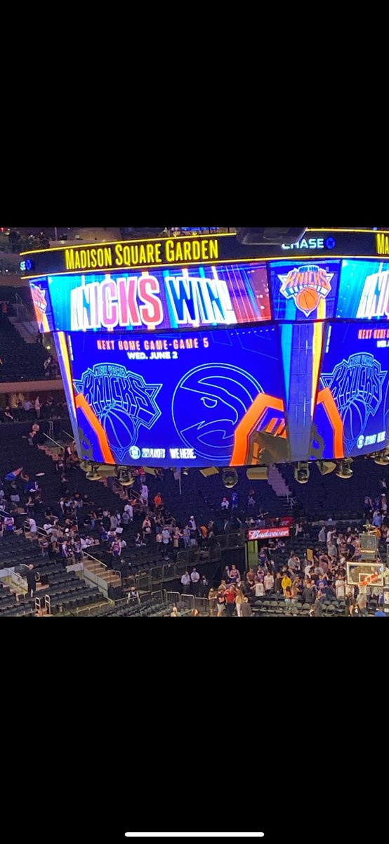 BogusMacaroni's tweet photo. Around this day 5 years ago was the first playoff win in the Leon Rose era and the first Knicks playoff win since 2013🏀#Knicks https://t.co/TOhVtD0BRP