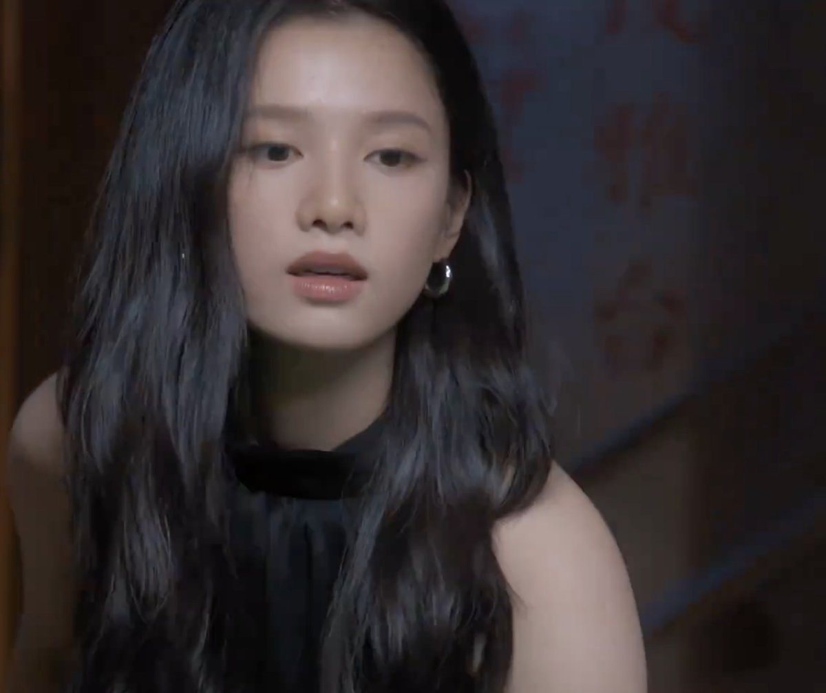 somejoyz's tweet photo. jingyi as miaojing...shes so hot omg https://t.co/dAT0bLKfgS
