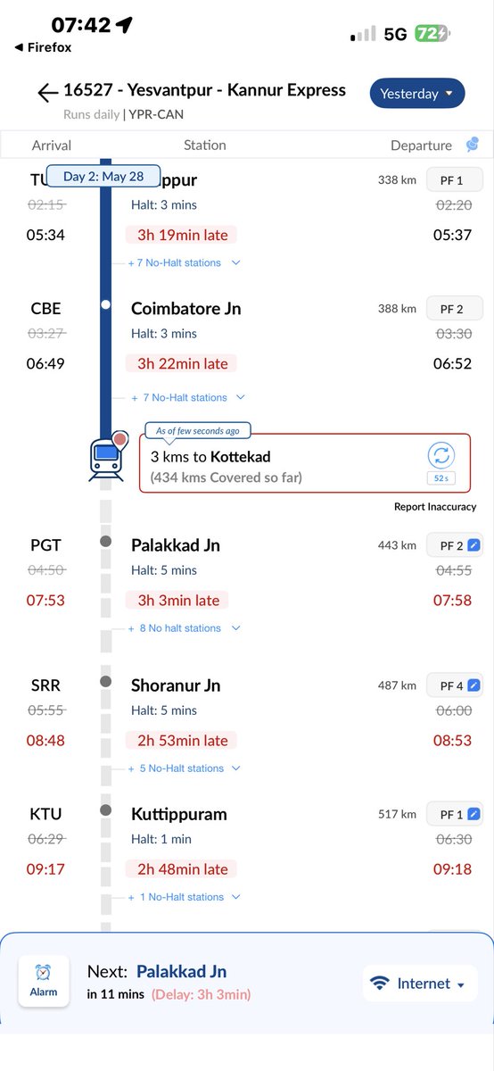 vikumara's tweet photo. @RailMinIndia @RailwaySeva @AshwiniVaishnaw train 16527 delayed by 3.5 hours and still not being given priority . Paid a huge value on premium Tatkal to reach kannur native for festival. All plans messed up . Why are express trains ignored , https://t.co/cyqwyUMGBD