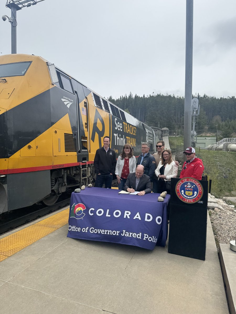 ESealoverDenver's tweet photo. This #coleg session brought some more gains for the push for increased housing construction — but not as many as @GovofCO or groups like @COHomeBuilders would have liked: https://t.co/JWlUxxBsEX https://t.co/peXgowAVXK