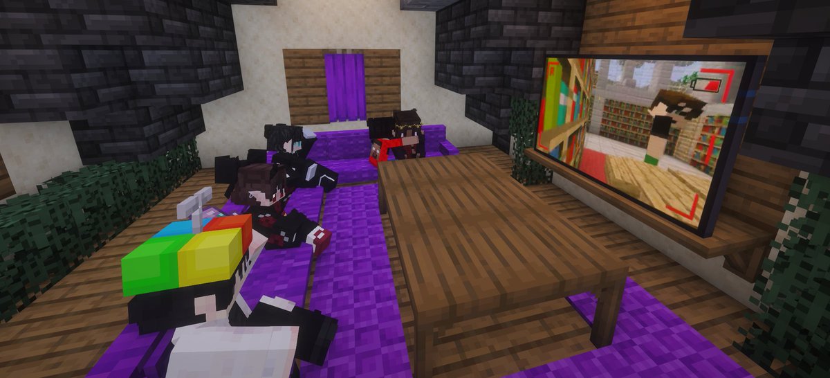 AcervoKayuki's tweet photo. Vendo Herobrine a lenda com a familia. E auriel logo ali.
Yuki aqui https://t.co/7dOyhJ5ZBZ