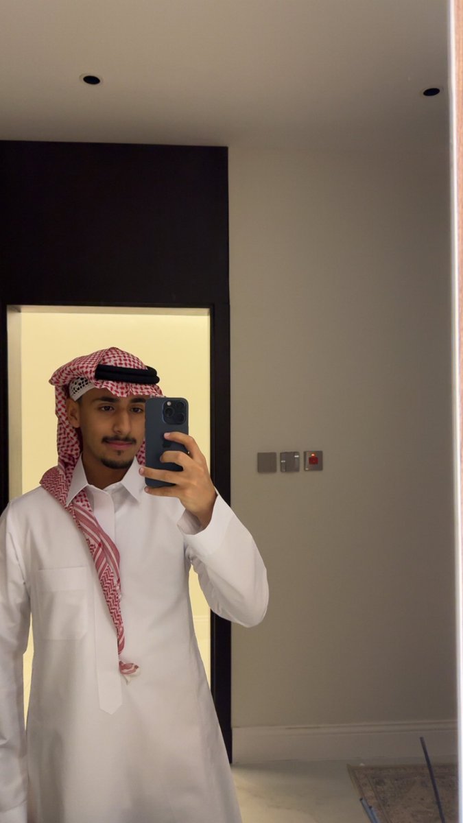 aallammsgs's tweet photo. كل عام وانتم بخير 🤍🤍 . https://t.co/E16nhJmDPa