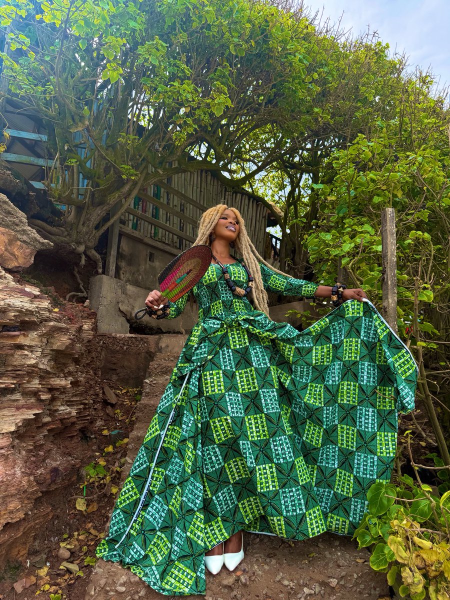 enammusic__'s tweet photo. HAPPY BIRTHDAY TO ME🎉🥳🍾🎈🙏🏾

To a phenomenal lifetime of greatness, powerful achievements, and setting the pace for future generations.

More life to the Hadzivodushi. 🙏🏾🍾❤️ https://t.co/X9l6OBxdfl