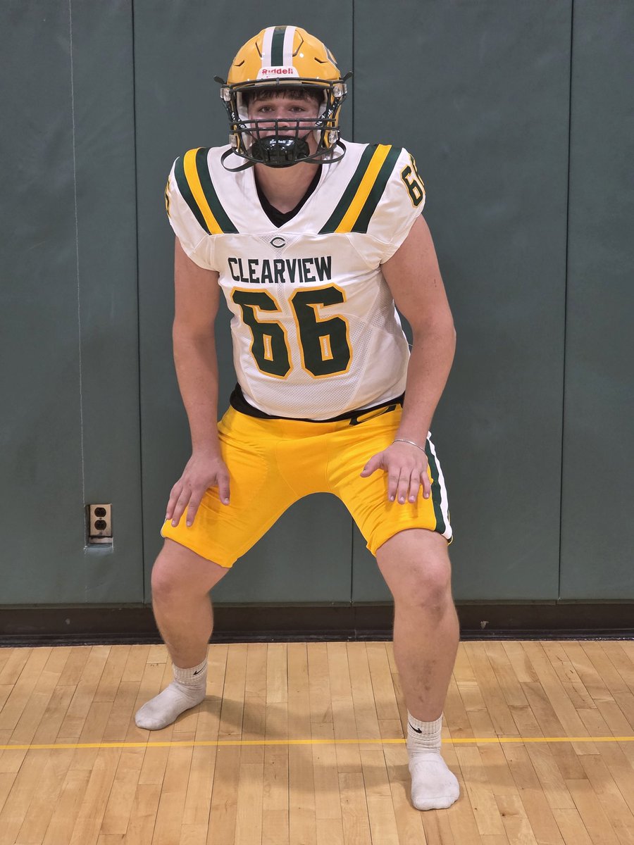 AmarCoach's tweet photo. Special thanks to @RiddellSports and @DOC_Riddell for making our vision a reality.

@wilson2882 @ClearviewFB https://t.co/JQu2i1tA9Q