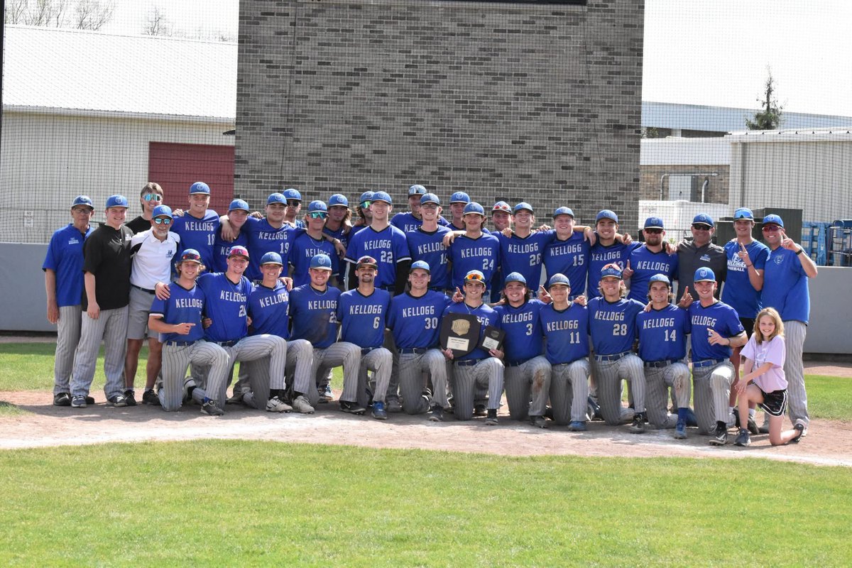 KelloggBruins tweet picture