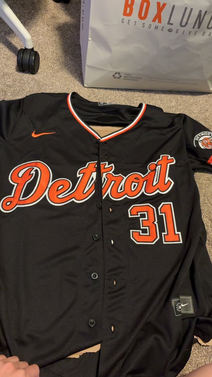 KatieChicken69's tweet photo. In honor of the @tigers win today here’s a look at the jersey I’m bedazzling for when I go next month!!🧡 https://t.co/2l66G2u9cl