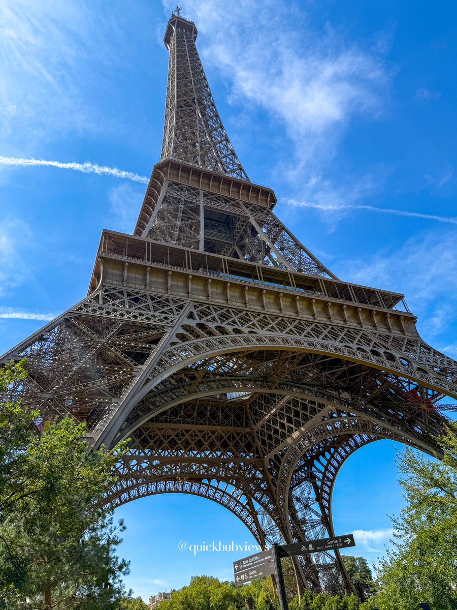 quickhubviews's tweet photo. Views of the Eiffel Tower in Paris.

#eiffeltower #eiffel #paris #travel #tourism #architecture #vacation #leisure #france #history #culture

https://t.co/p0LjBmauIY https://t.co/UprNbcIdlu