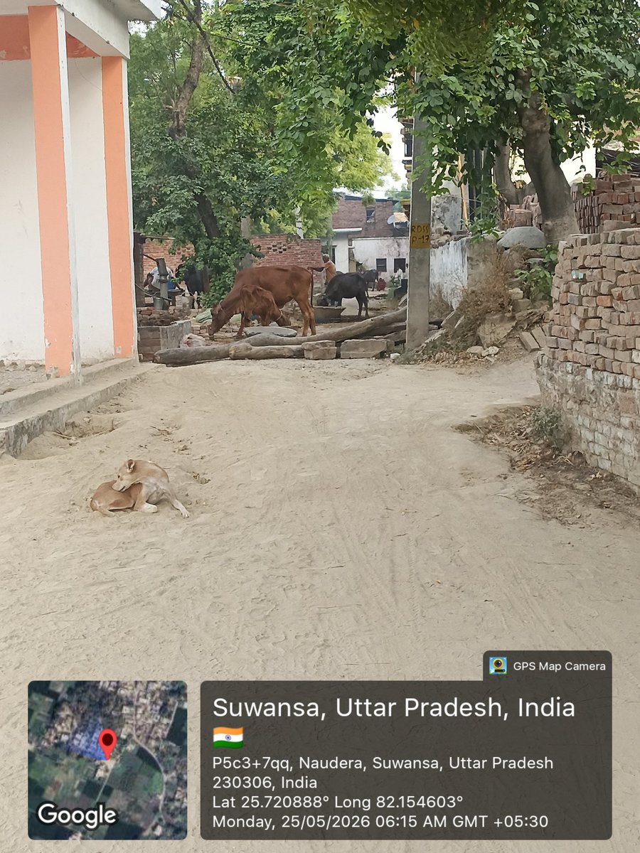 neetesh_maurya's tweet photo. आज 18 दिन हो गए मार्ग को बाधित किये ही पर प्रशासन की तरफ से कोई कार्यवाही नही हुई। 
आम जनमानस परेशांन है पर प्रशासन हाथ पर हाथ रखकर बैठा है। 
इस संबंध मे अनेको बार सूचना दी जा चुकी है। 
@dmpratapgarh @myogiadityanath @pratapgarhpol @Uppolice https://t.co/bq6ziSI2lj