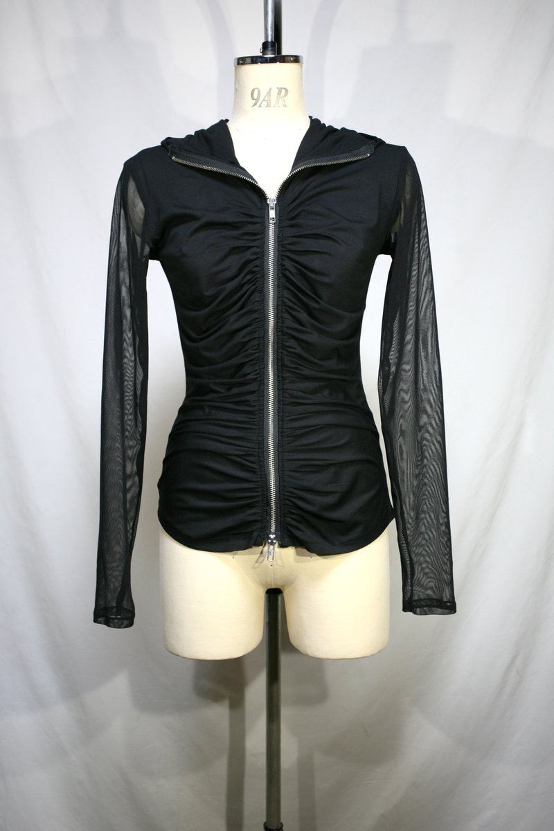 PRESENCE_Misty's tweet photo. 新作の前ダブルジッパー開きパーカーです。詳しくはWeb Shop https://t.co/IZkPkvhSNMをご覧下さい。 https://t.co/Fg3mqygdvr