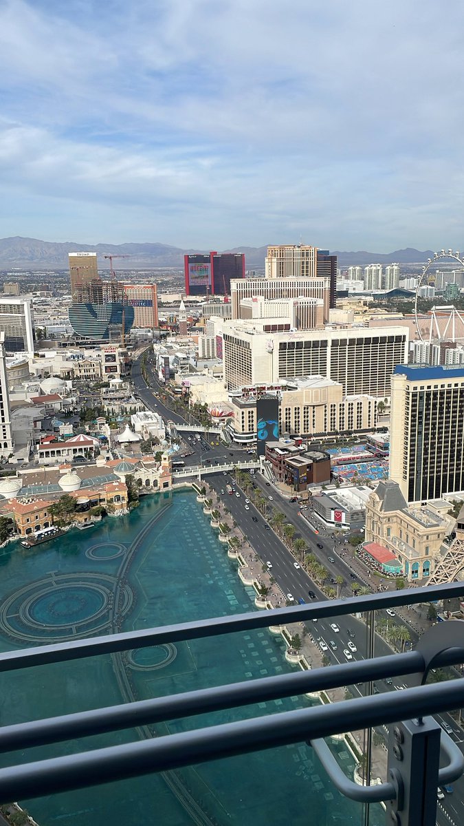 rmf2nv's tweet photo. @m6drop @Cosmopolitan_LV Agree! Rm 6993 back in Feb! https://t.co/kxvnoXOxfB