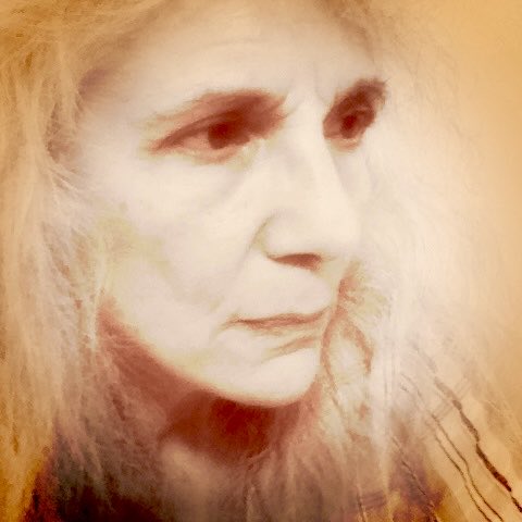 RCdeWinter's tweet photo. when the 30 pieces changed hands 
honor was tossed into the garbage disposal
as a bloated clown took the stage
for the second time
 andrwe're still treated to a display 
of psychopathic pomposity 
that offends every rational mind 
i sit here with a jaundiced eye 
hoping when the smoke clears 
the stage will too 
making room for a new leaf 
of hope and progress
~RCdeW