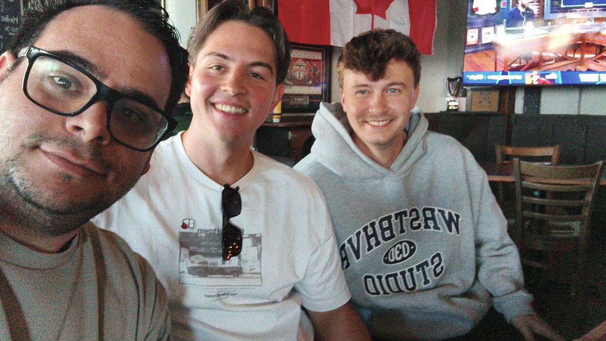 raidashiel's tweet photo. @SuperteamCAN @wlooblockchain @SolanaFndn @SimiStern Great event. Lots of alfa shared !!! Happy to have met some of the team members from @SuperteamCAN @SuperteamTalent https://t.co/zLIhMmboa3
