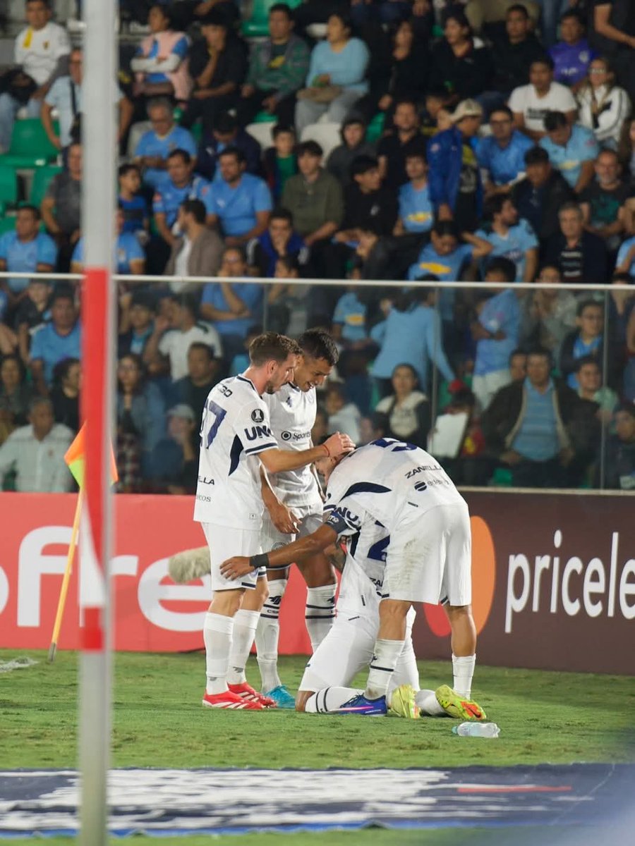 ⭐ CAMPEÓN e INTERNACIONAL tweet media