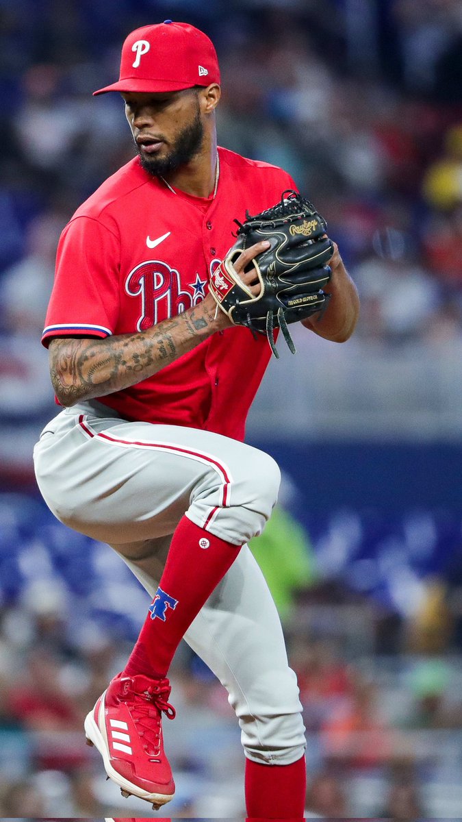 hgomez27's tweet photo. Más entradas consecutivas sin permitir carreras en la historia de MLB:

1. Orel Hershiser LAD 59.0 (1988)
2. Don Drysdale LAD 58.0 (1968)
3. Walter Johnson WSH 55.2 (1913)
4. Jack Coombs PHA 53.0 (1910)
5. Bob Gibson STL 47.0 (1968)
6. Zack Greinke LAD 45.2 (2015)
7. Carl Hubbell NYG 45.1 (1933)
8. Cy Young BOS 45.0 (1904)
   . Doc White CHW 45.0 (1904)
   . Sal Maglie NYG 45.0 (1950)
11. Cristopher Sánchez PHI 44.2 (2026)