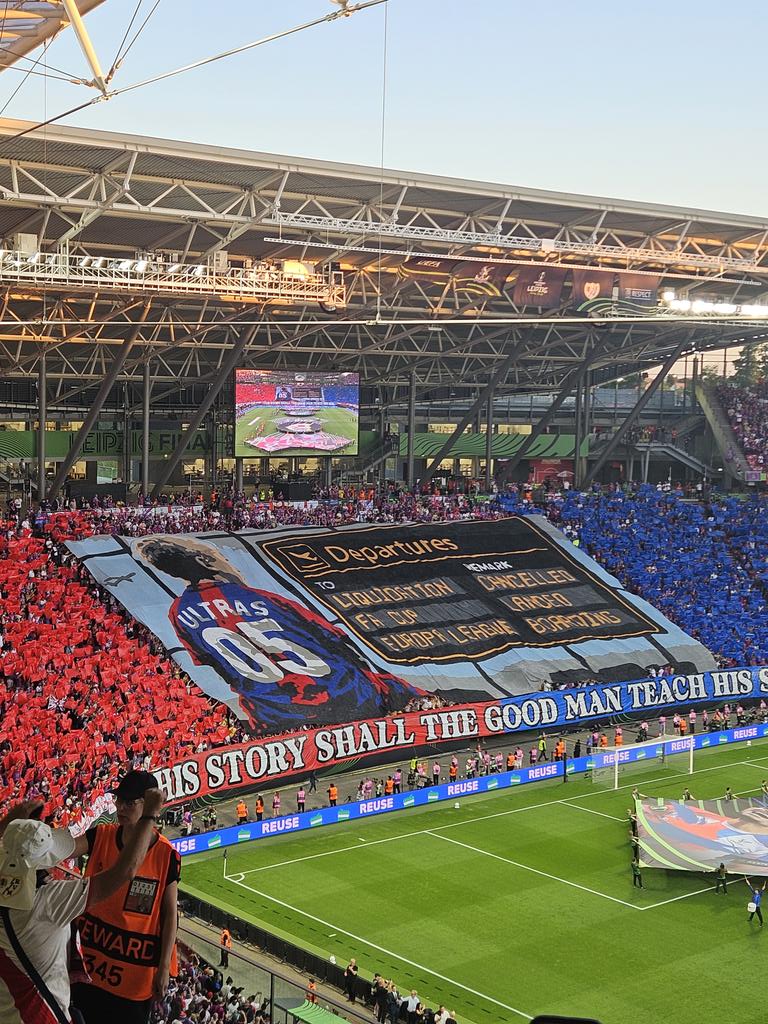LeonardJN's tweet photo. Crystal Palace - Rayo Vallecano 1-0

Jag har varit på Champions League-finaler, cupfinaler,  Europa-mästerskap och Premier League.

Jag har sett derbyn i Skottland, Frankrike, Italien och Tyskland. Jag har sett Benfica, Bayern München, MFF, HIF och AIK avgöra ligan.

1/3 https://t.co/2pWX84o3Ti