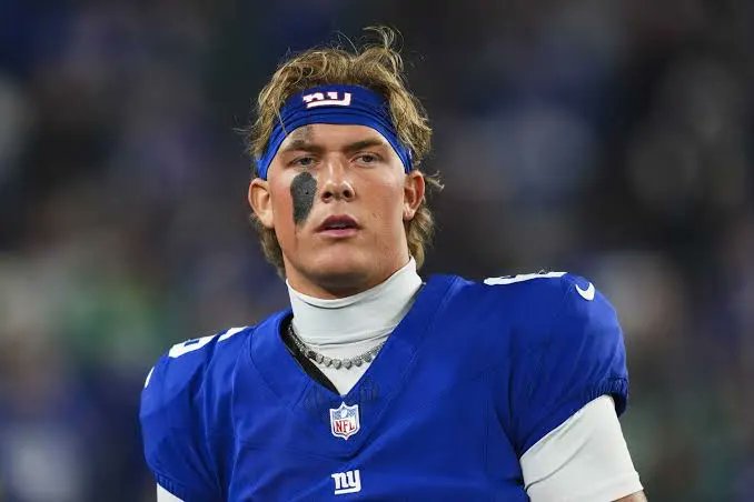 Paratrooper Brady tweet media